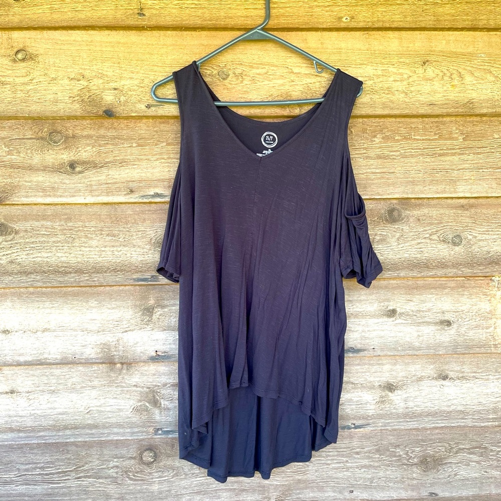 Maurice’s no shoulder top
